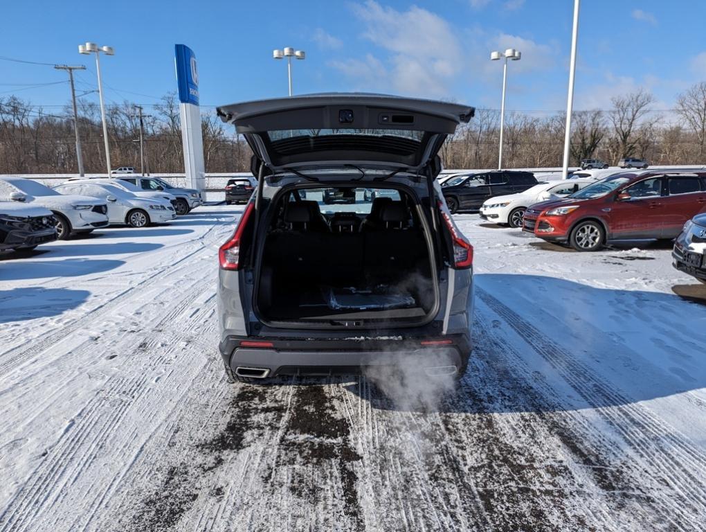 new 2025 Honda CR-V Hybrid car, priced at $38,996