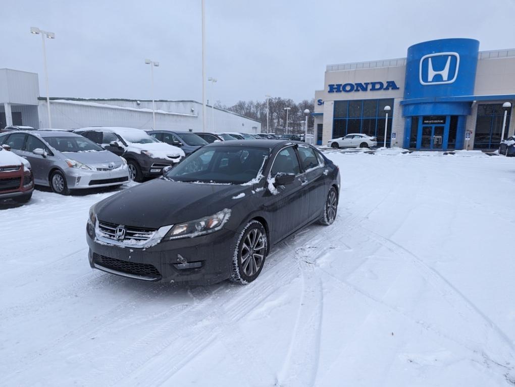 used 2015 Honda Accord car, priced at $15,484