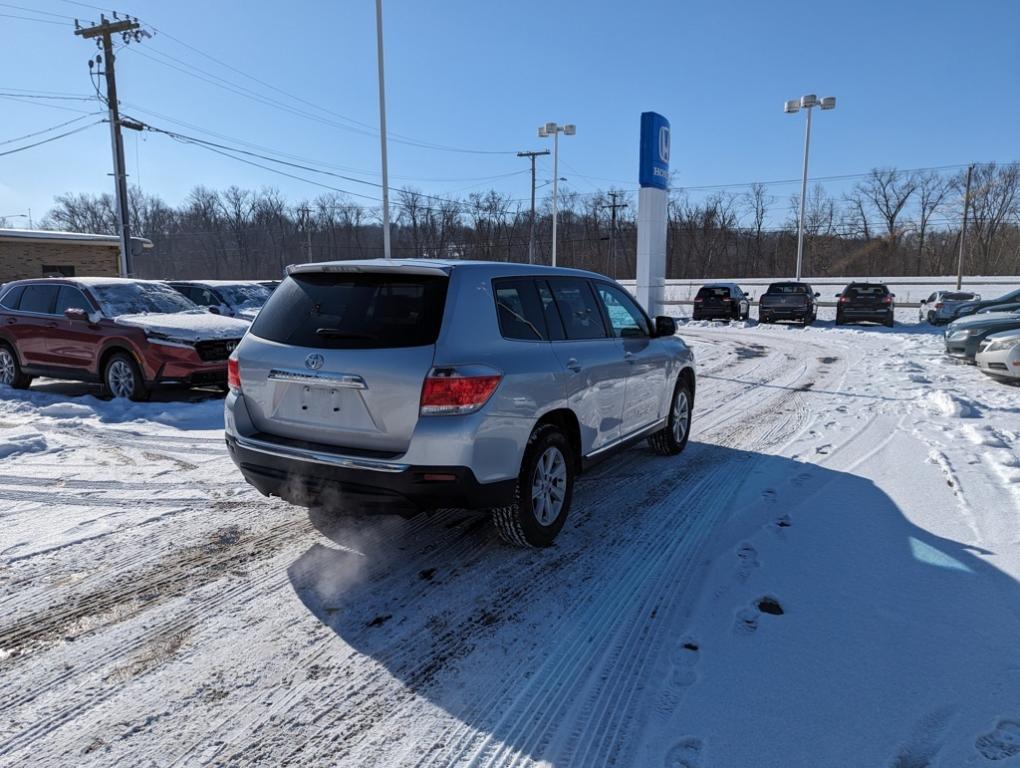 used 2013 Toyota Highlander car, priced at $13,996