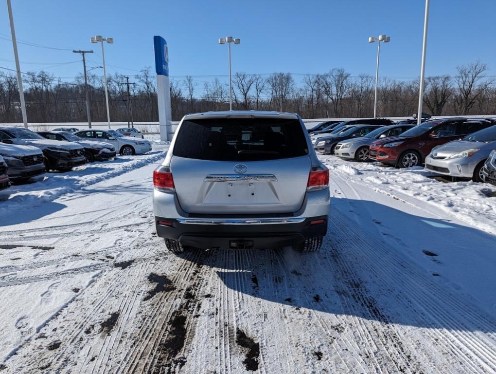 used 2013 Toyota Highlander car, priced at $13,996