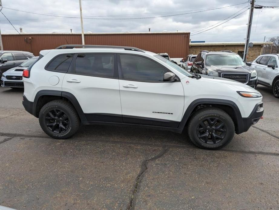 used 2015 Jeep Cherokee car, priced at $11,159