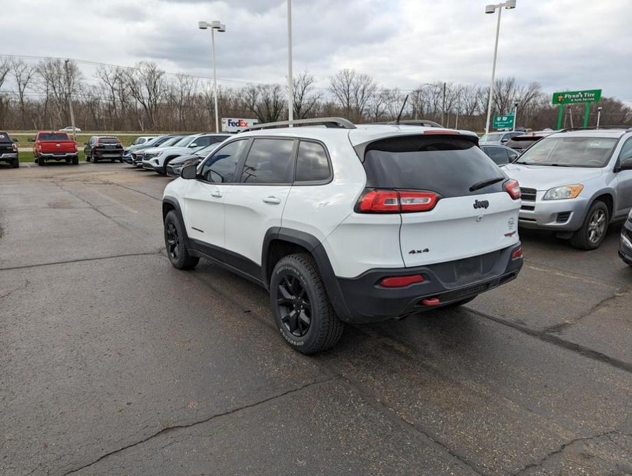 used 2015 Jeep Cherokee car, priced at $11,159