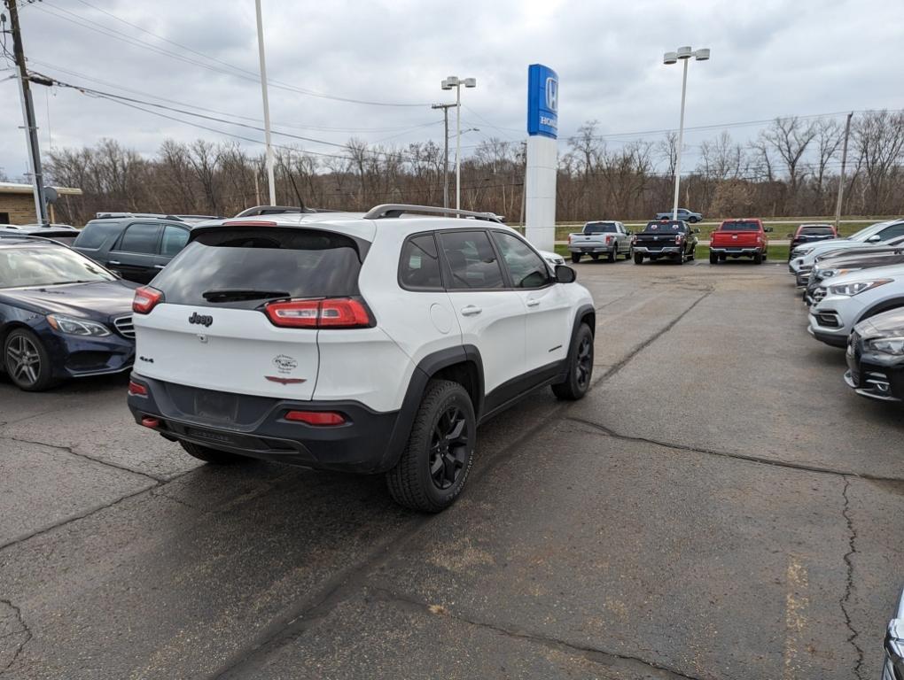 used 2015 Jeep Cherokee car, priced at $11,159