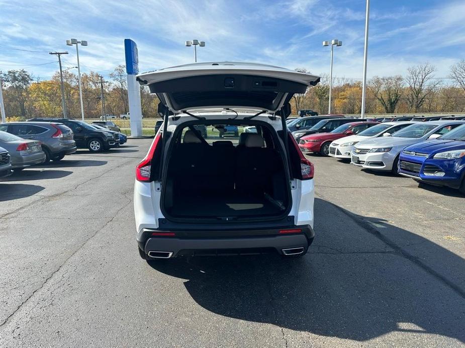 new 2025 Honda CR-V Hybrid car, priced at $40,523