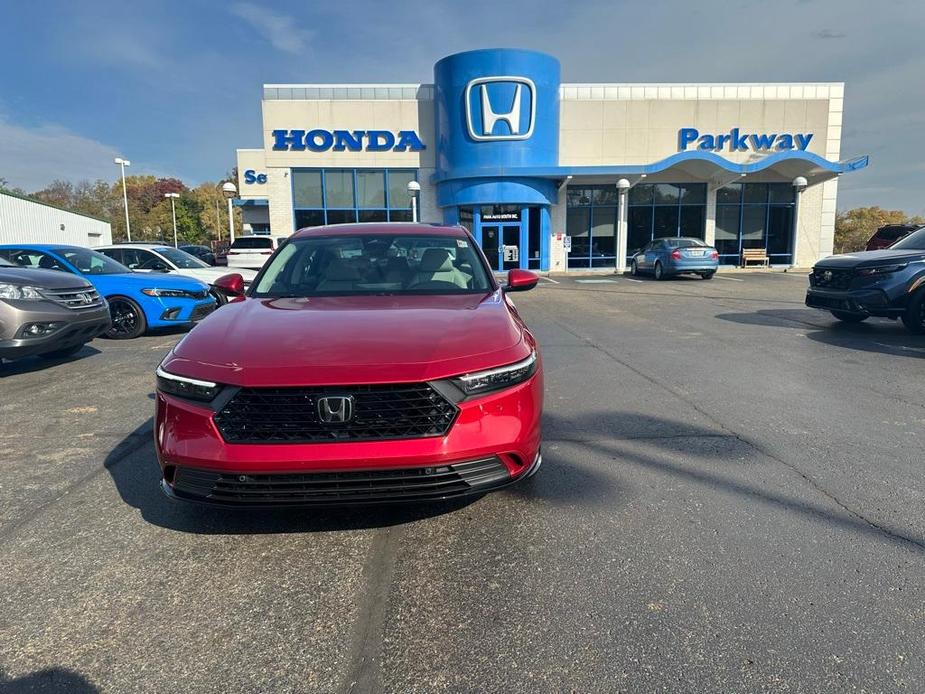 new 2025 Honda Accord Hybrid car, priced at $33,750