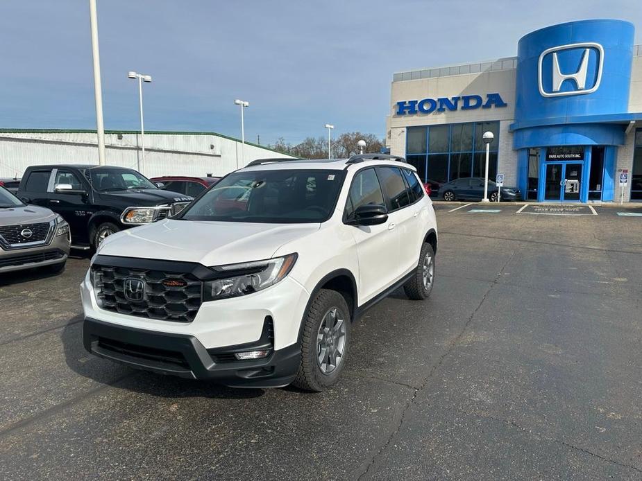 new 2025 Honda Passport car, priced at $42,541