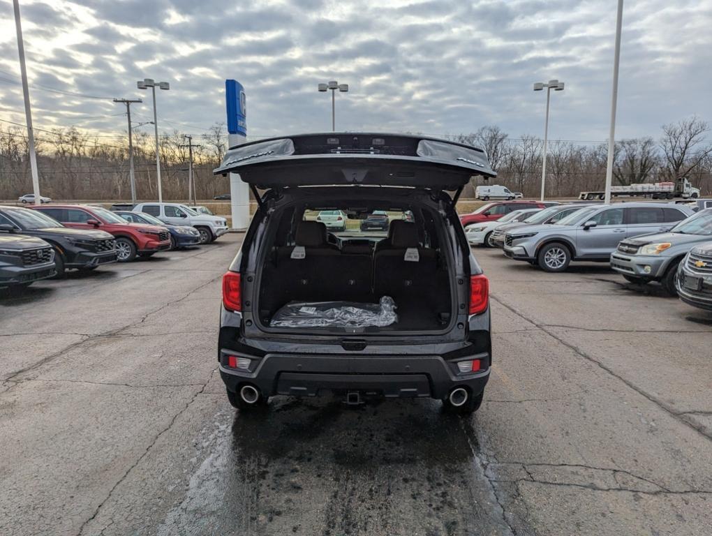 new 2025 Honda Passport car, priced at $42,329