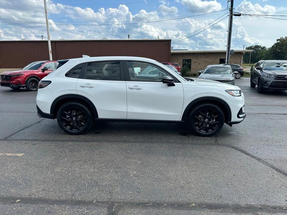 new 2025 Honda HR-V car, priced at $29,235