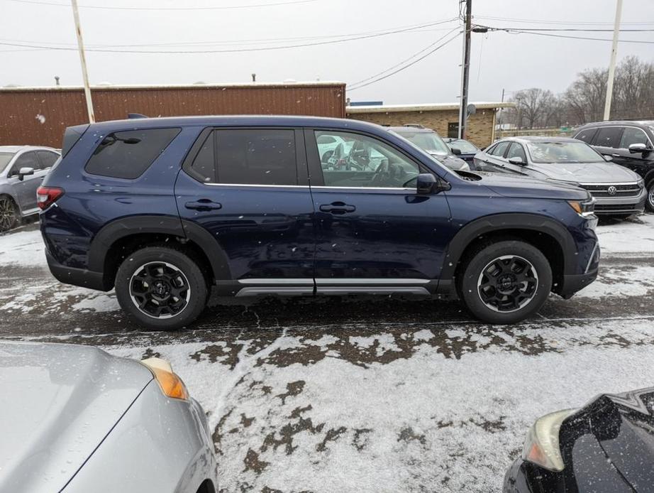 new 2025 Honda Pilot car, priced at $47,513