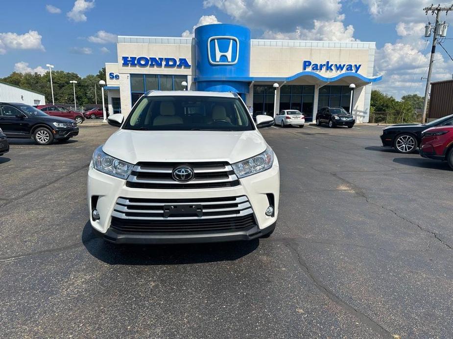 used 2018 Toyota Highlander car, priced at $20,780