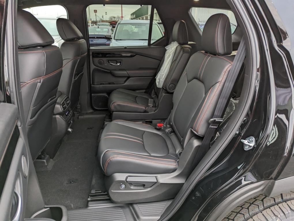 new 2025 Honda Pilot car, priced at $47,833