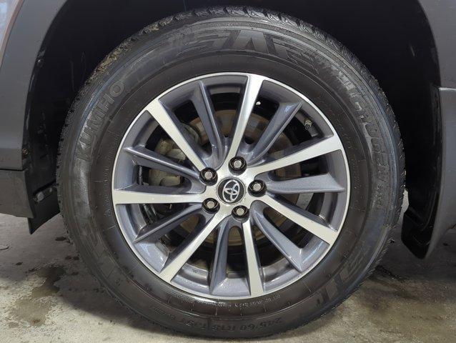 used 2018 Toyota Highlander car, priced at $26,955