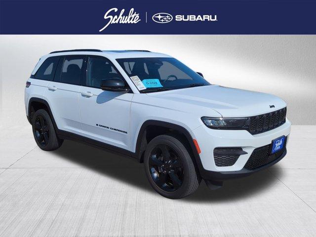 used 2022 Jeep Grand Cherokee car, priced at $32,155