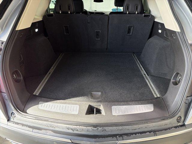 used 2017 Cadillac XT5 car, priced at $17,955