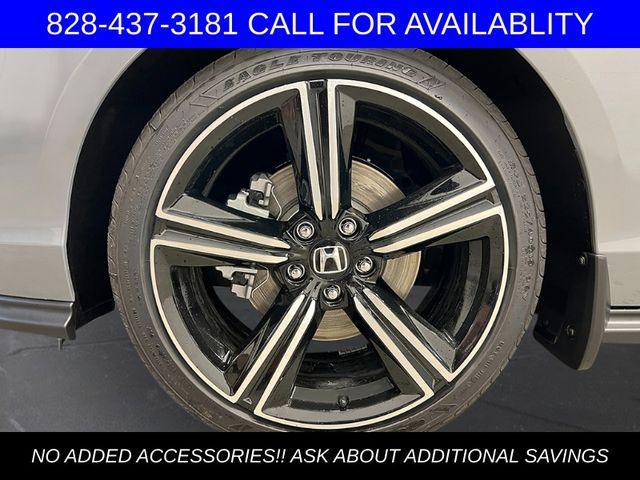 new 2025 Honda Accord Hybrid car, priced at $33,815