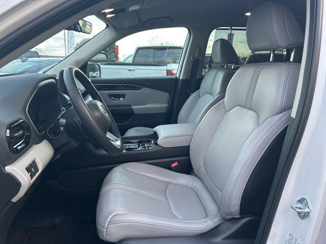 used 2023 Honda Pilot car, priced at $37,990