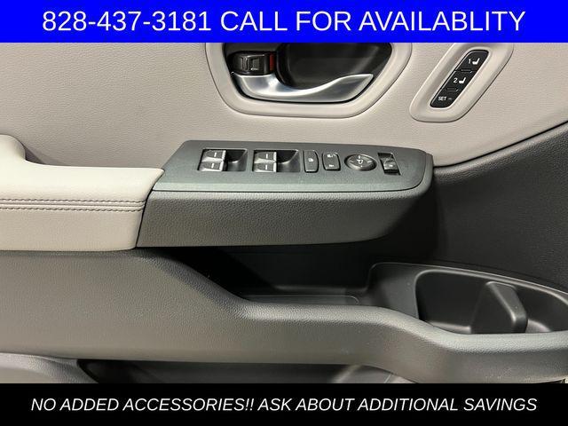 new 2025 Honda Pilot car, priced at $49,050