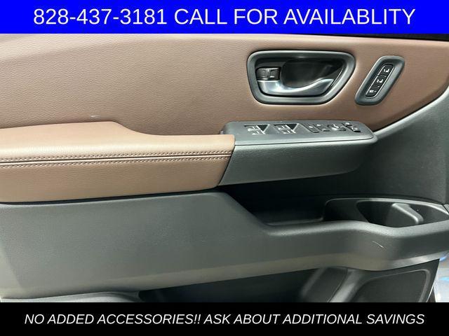 new 2025 Honda Pilot car, priced at $53,260
