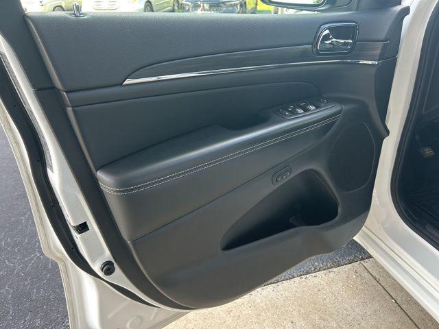 used 2021 Jeep Grand Cherokee car, priced at $26,490