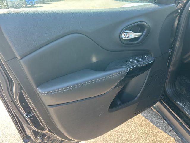used 2023 Jeep Cherokee car, priced at $22,500