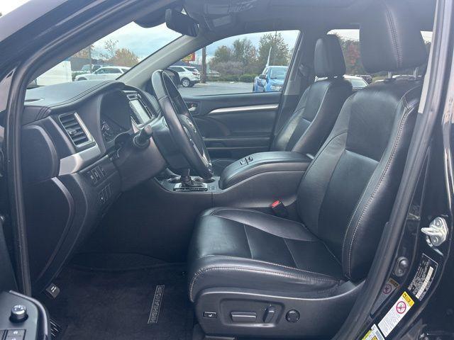 used 2019 Toyota Highlander car, priced at $26,590