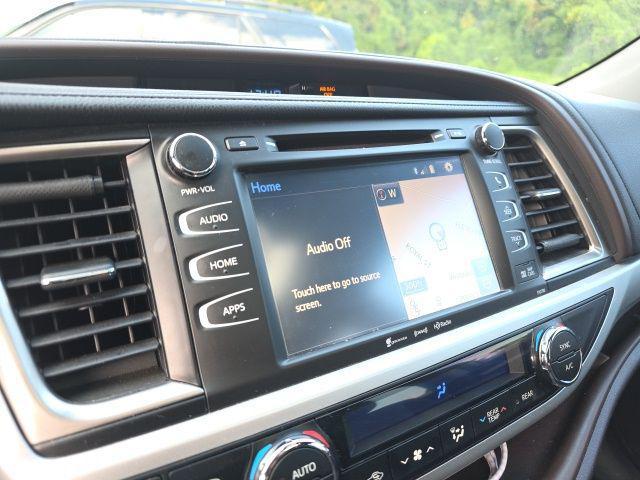 used 2019 Toyota Highlander car, priced at $25,250