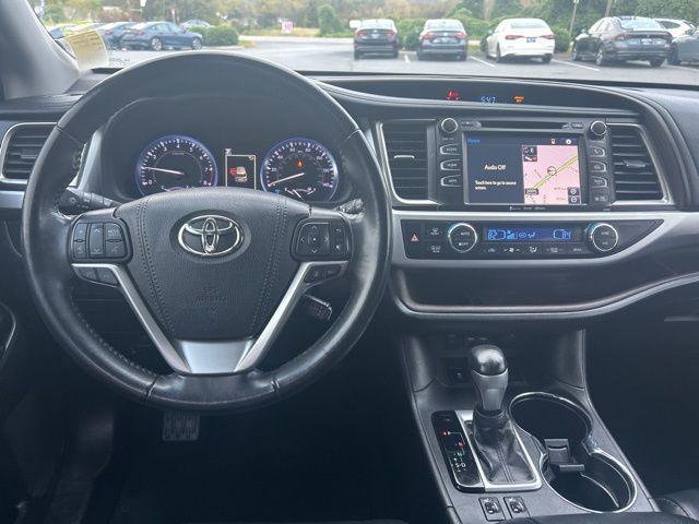 used 2019 Toyota Highlander car, priced at $26,590