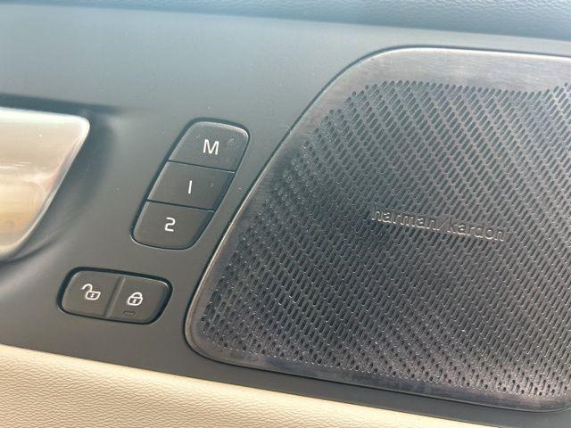 used 2024 Volvo XC60 car, priced at $32,000