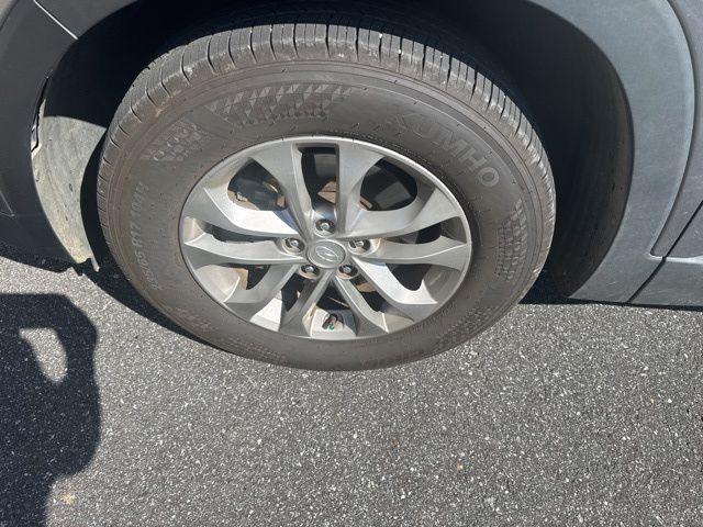 used 2019 Hyundai Santa Fe car, priced at $13,900