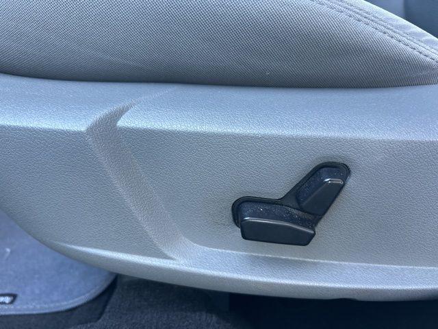 used 2007 Dodge Magnum car, priced at $8,990