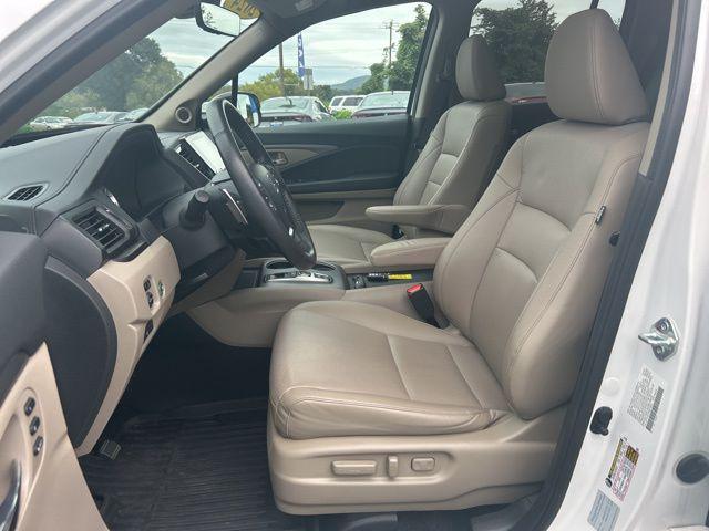 used 2023 Honda Ridgeline car, priced at $34,990