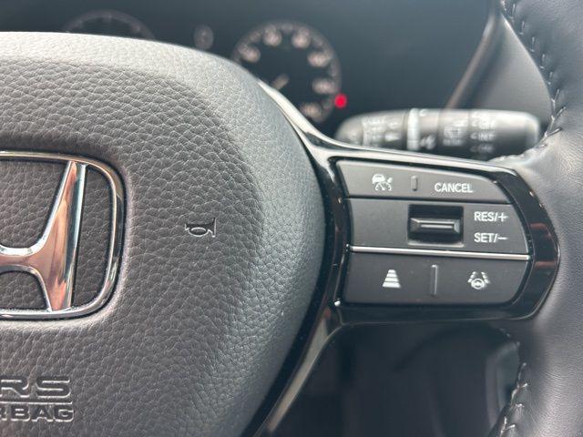 used 2025 Honda CR-V car, priced at $35,900