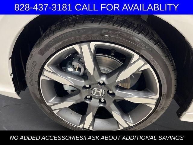 new 2026 Honda Civic Hybrid car, priced at $32,100