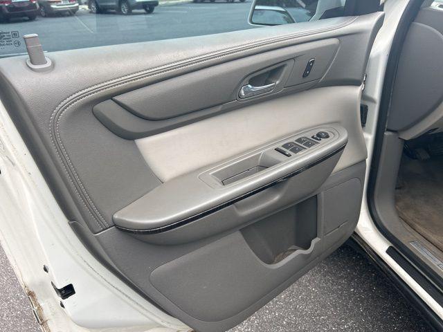 used 2015 GMC Acadia car, priced at $9,000