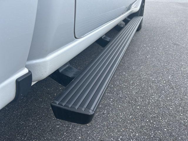 used 2024 GMC Sierra 1500 car, priced at $42,990