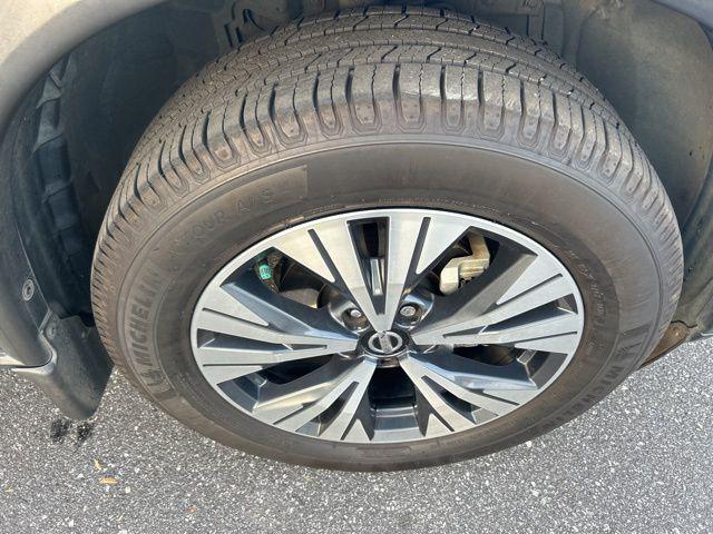 used 2021 Nissan Rogue car, priced at $19,762