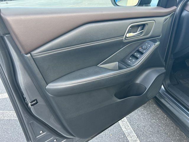 used 2021 Nissan Rogue car, priced at $19,762