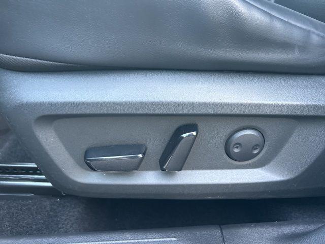 used 2021 Nissan Rogue car, priced at $19,762