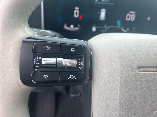 used 2025 Hyundai Santa Fe car, priced at $32,280