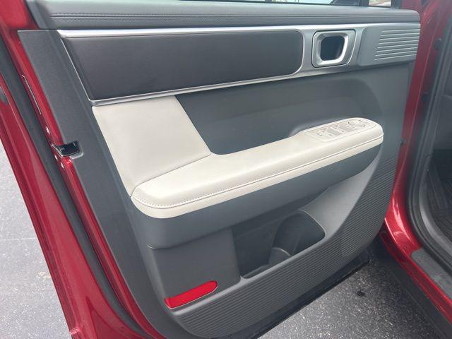 used 2025 Hyundai Santa Fe car, priced at $32,280