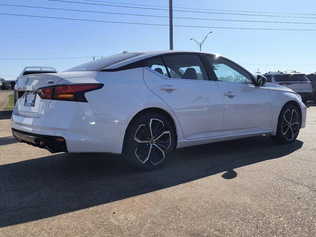 new 2025 Nissan Altima car, priced at $32,090