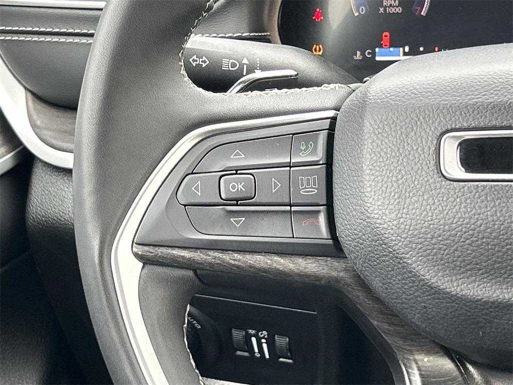 used 2024 Jeep Grand Cherokee car, priced at $36,822