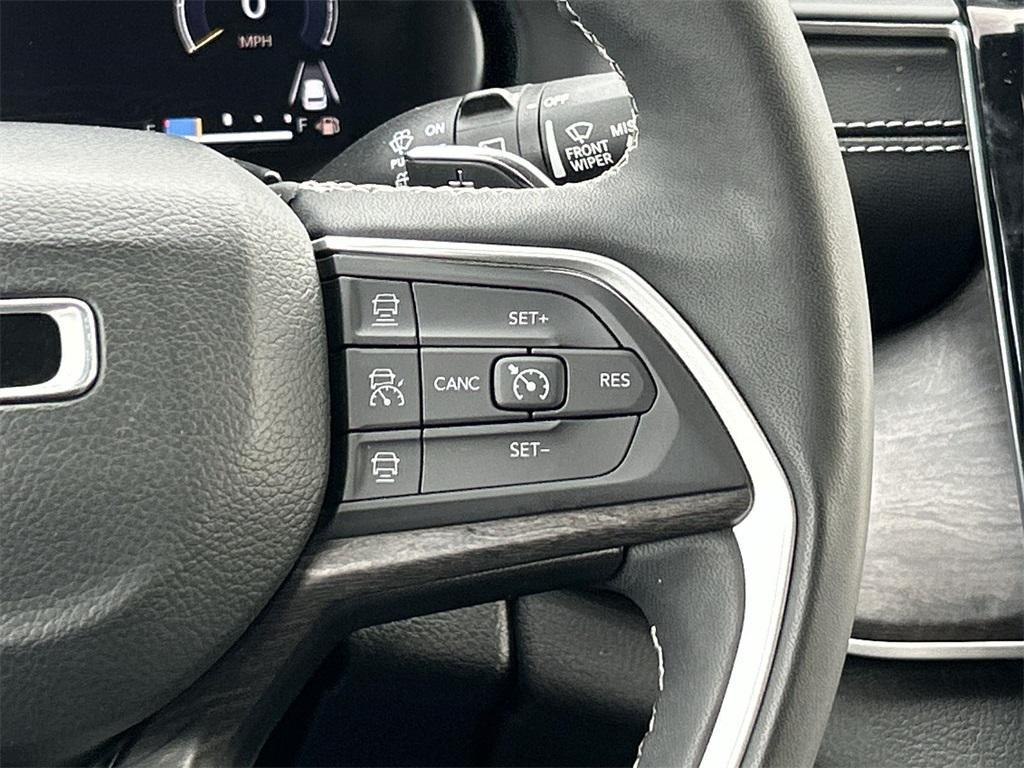 used 2024 Jeep Grand Cherokee car, priced at $36,822