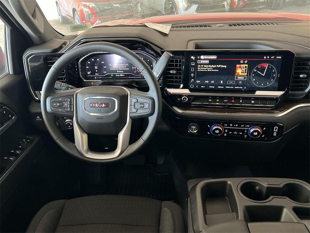 new 2024 GMC Sierra 1500 car, priced at $48,577