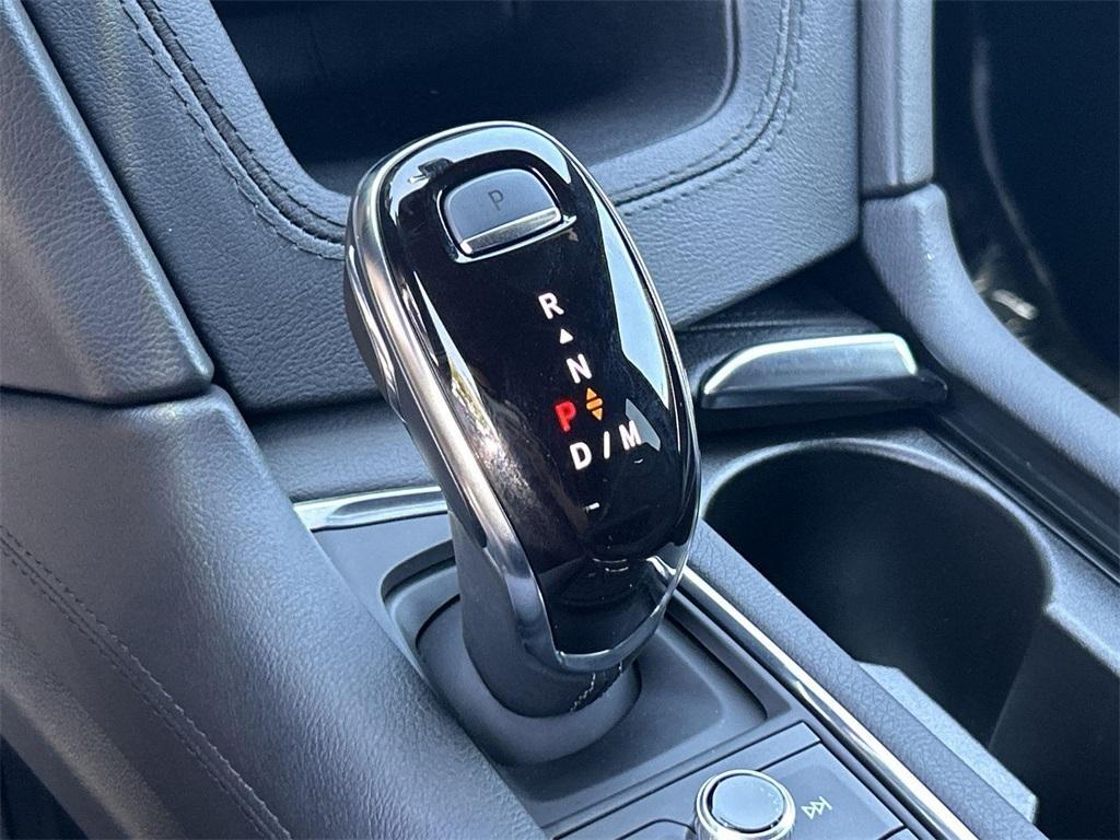 used 2024 Cadillac XT5 car, priced at $41,899