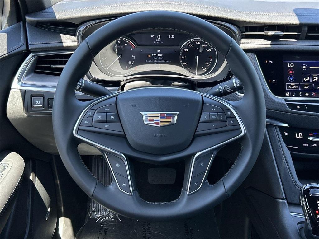 used 2024 Cadillac XT5 car, priced at $41,899