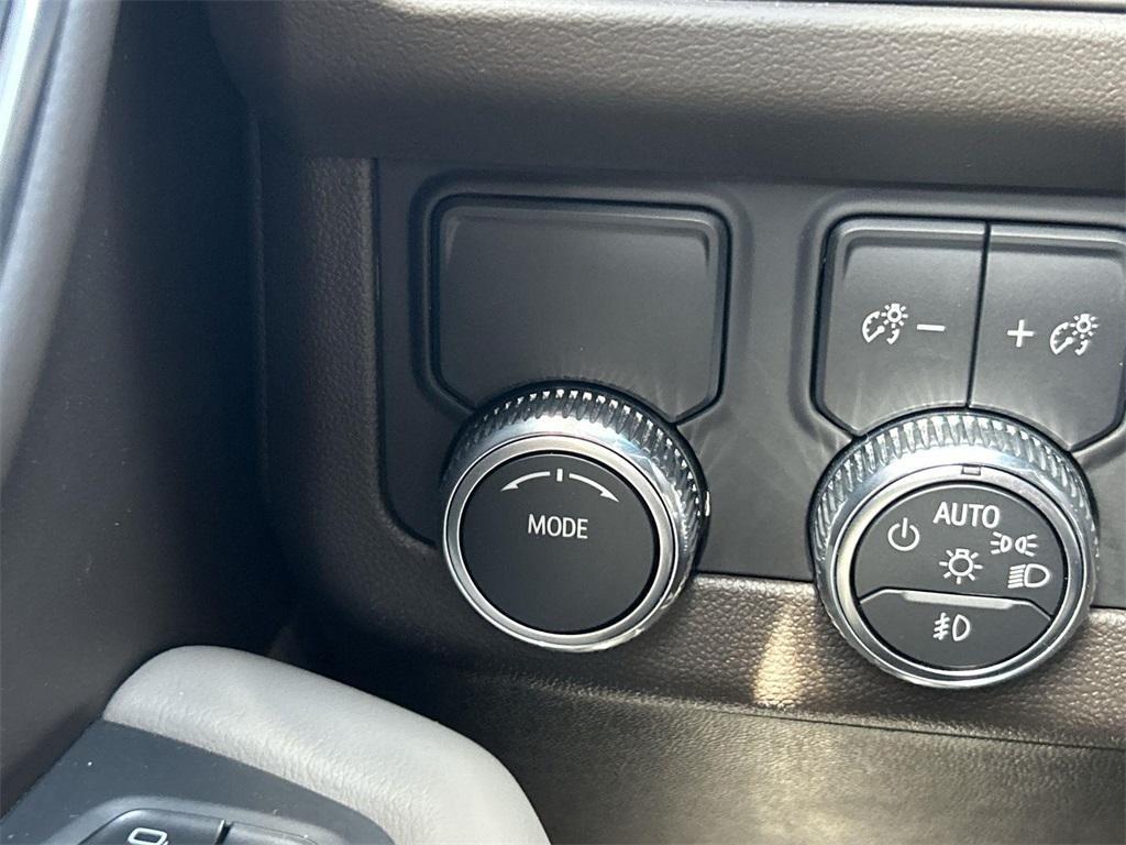 used 2023 GMC Yukon car, priced at $50,954