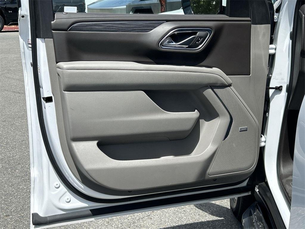 used 2023 GMC Yukon car, priced at $50,954