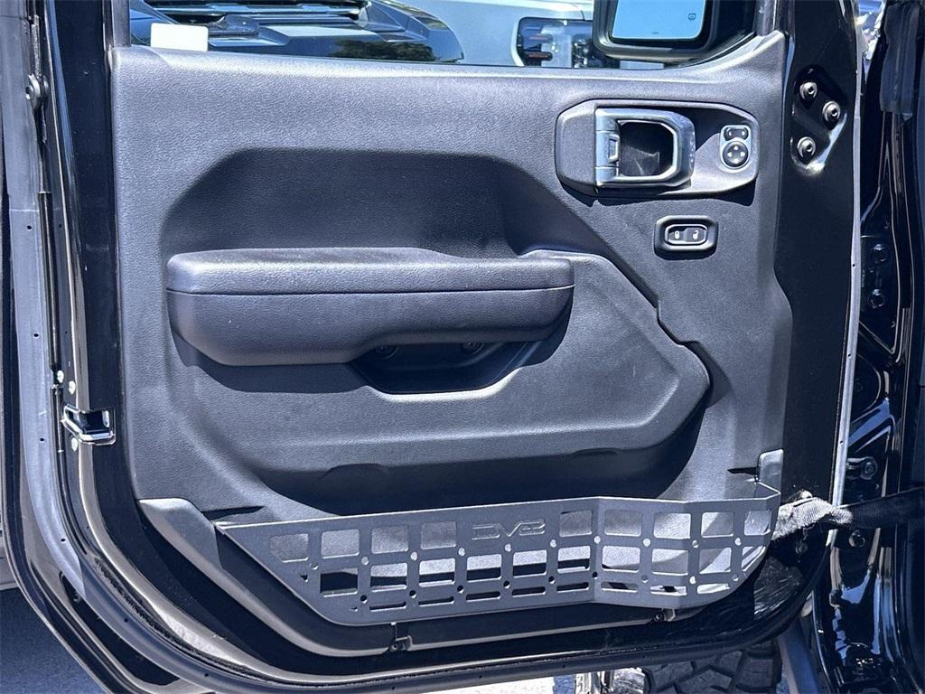 used 2019 Jeep Wrangler Unlimited car, priced at $31,000