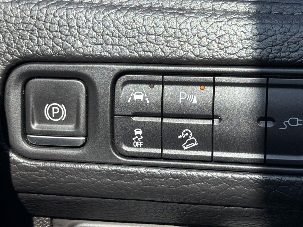 used 2021 GMC Yukon car, priced at $45,880